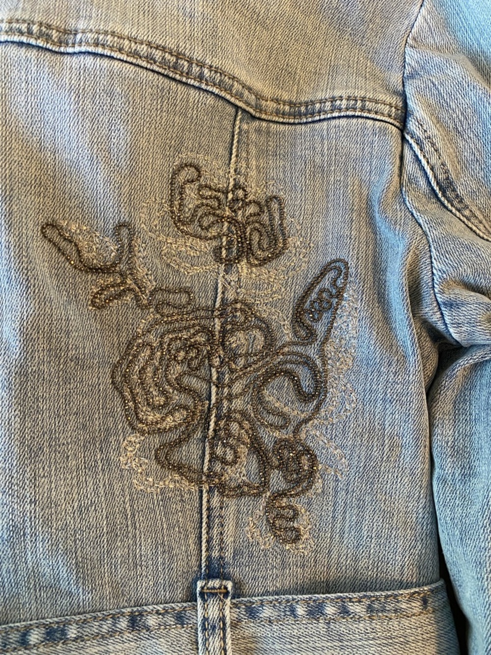 White House Black Market Embroidered Denim Jacket XS Belted Floral Detail - Picture 9 of 13